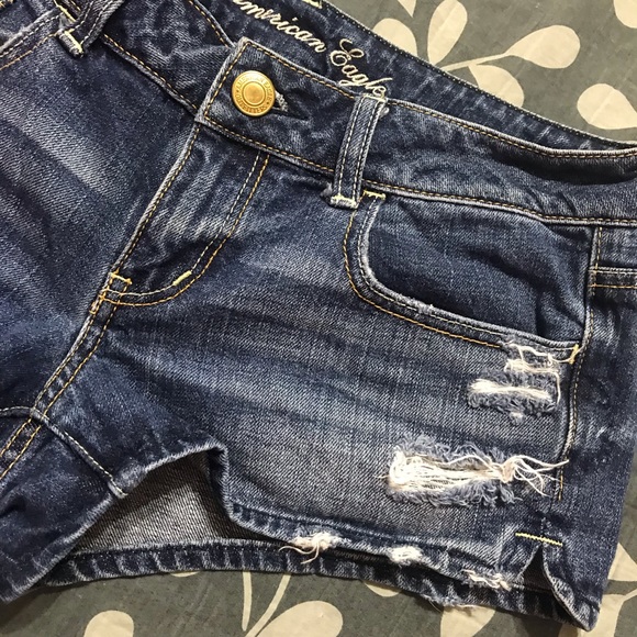AE Distressed Jean Shorts - Picture 5 of 8